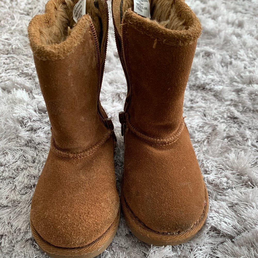 Baby/Toddler Tan Suede Boots, size 6